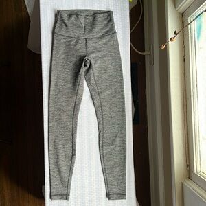Lululemon B/W legging